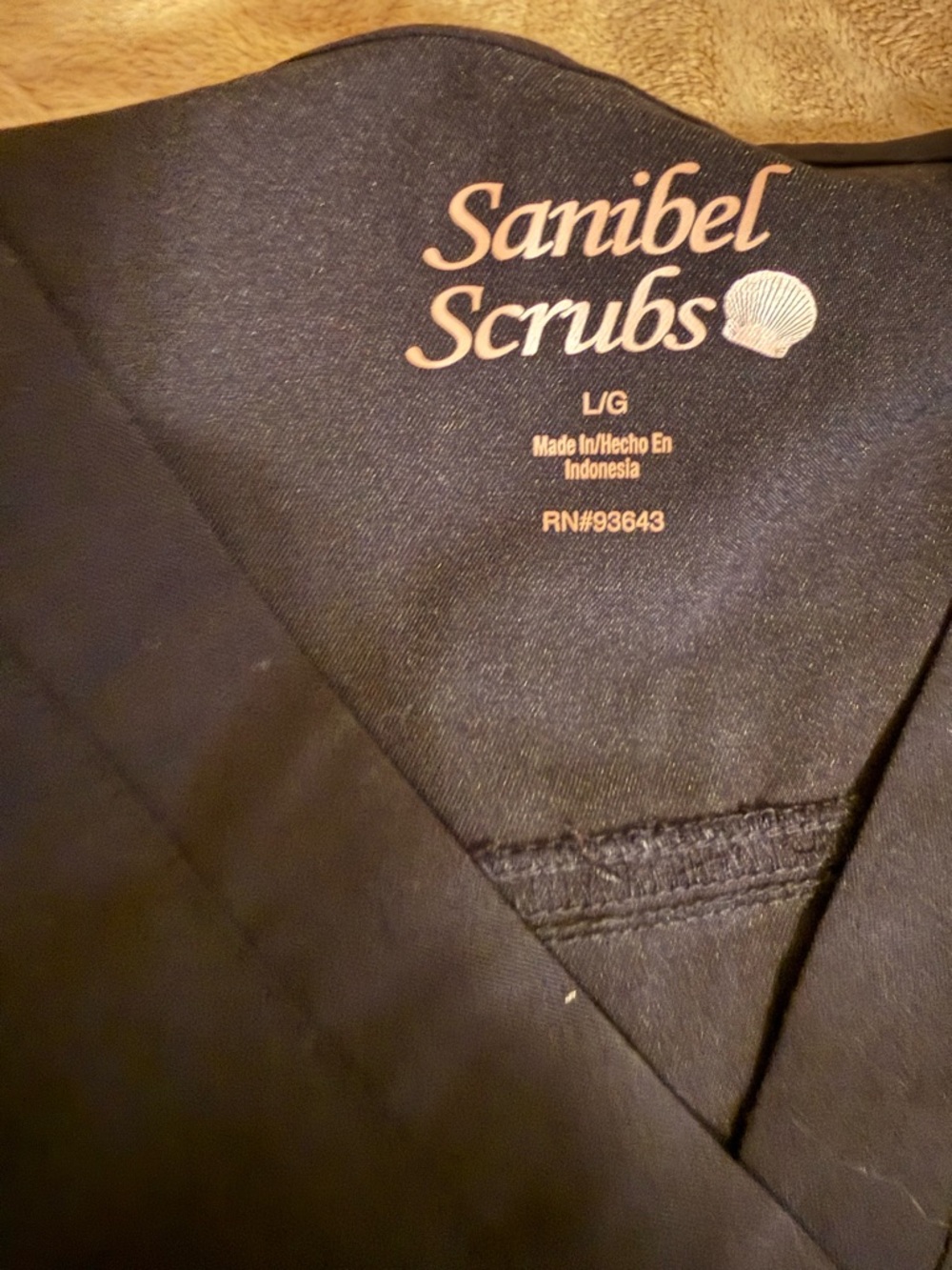 Sanibel Scrubs Women’s Black V-Neck Scrub Top size large excellent condition